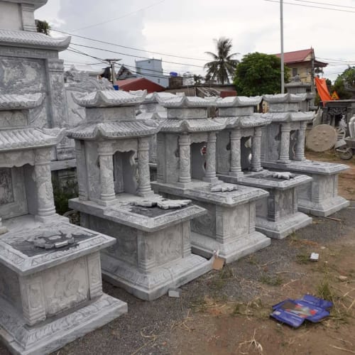 Mộ 81x127 Chân Sen Nắp Thiếu 2 mái